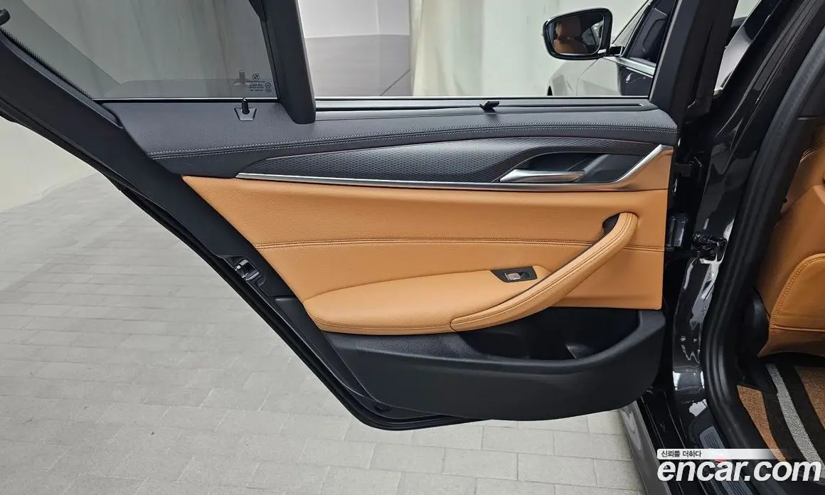 BMW 5 серия 2023 2.0 автомат (гидро), фото 15