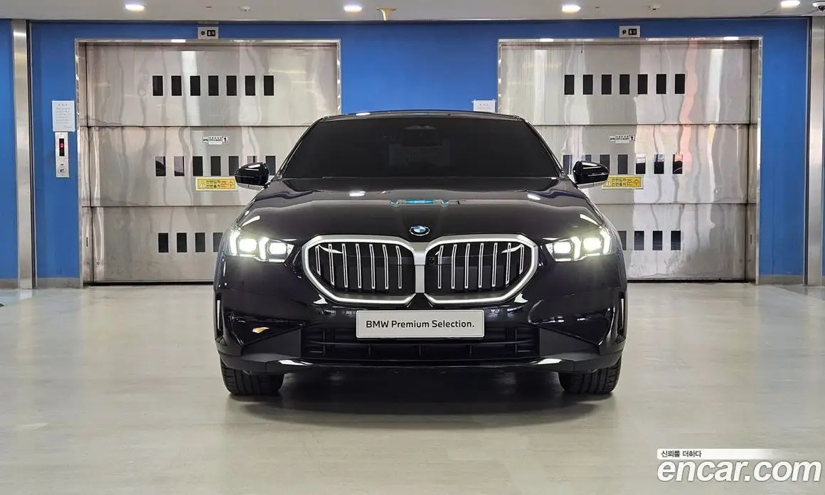 BMW 5 серия 2025 2.0 автомат (гидро), фото 3