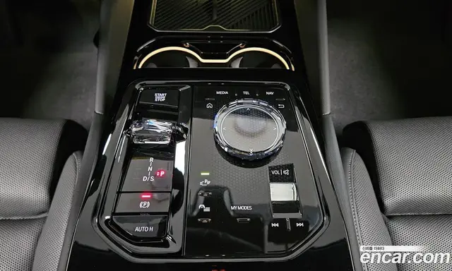 BMW 5 серия 2025 2.0 автомат (гидро), миниатюра 9