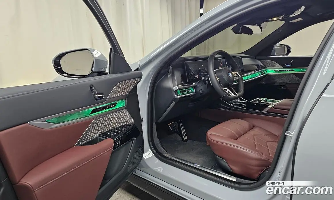 BMW 7 серия 2025 3.0 автомат (гидро), фото 13