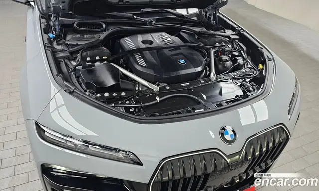 BMW 7 серия 2025 3.0 автомат (гидро), миниатюра 6