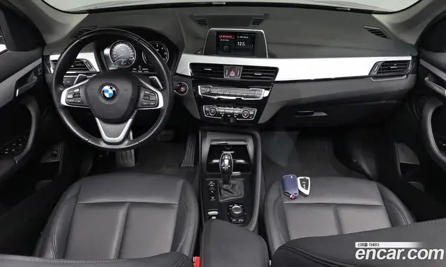 BMW X1 2018 2.0 автомат (гидро), миниатюра 9