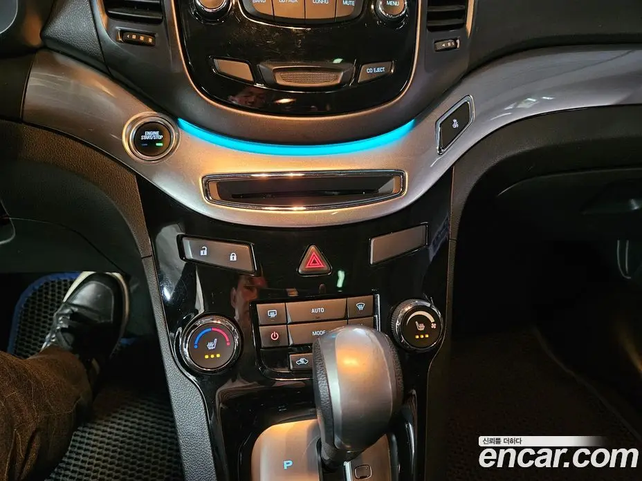 Chevrolet Orlando 2015 2.0 автомат (гидро), фото 12
