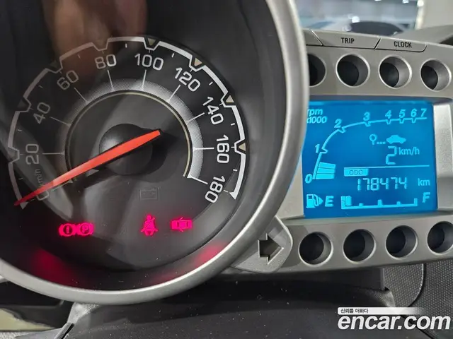 Chevrolet Spark 2011 1.0 механика, миниатюра 11
