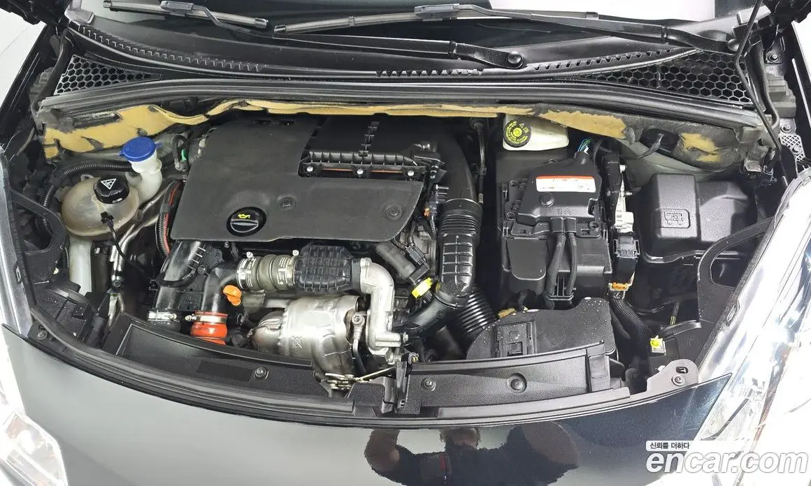 Citroen DS3 2018 1.6 автомат (гидро), фото 6 Citroen DS3 2018 1.6 автомат (гидро), фото 6