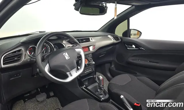 Citroen DS3 2018 1.6 автомат (гидро), миниатюра 7 Citroen DS3 2018 1.6 автомат (гидро), миниатюра 7