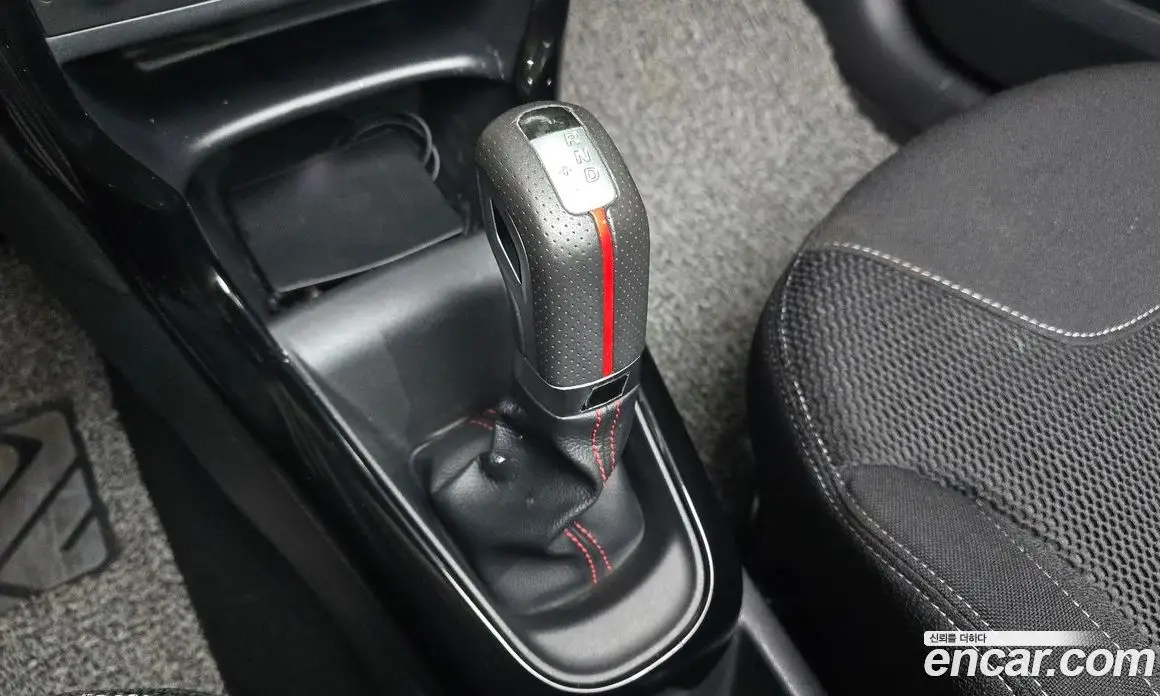 Citroen DS3 2018 1.6 автомат (гидро), фото 9 Citroen DS3 2018 1.6 автомат (гидро), фото 9