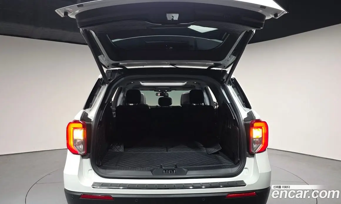 Ford Explorer 2021 2.3 автомат (гидро), фото 25