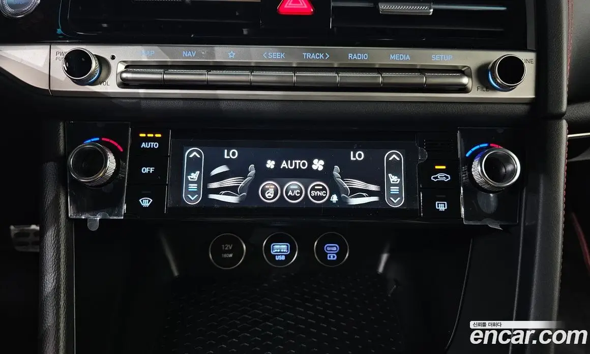 Genesis G70 2023 2.5 автомат (гидро), фото 18