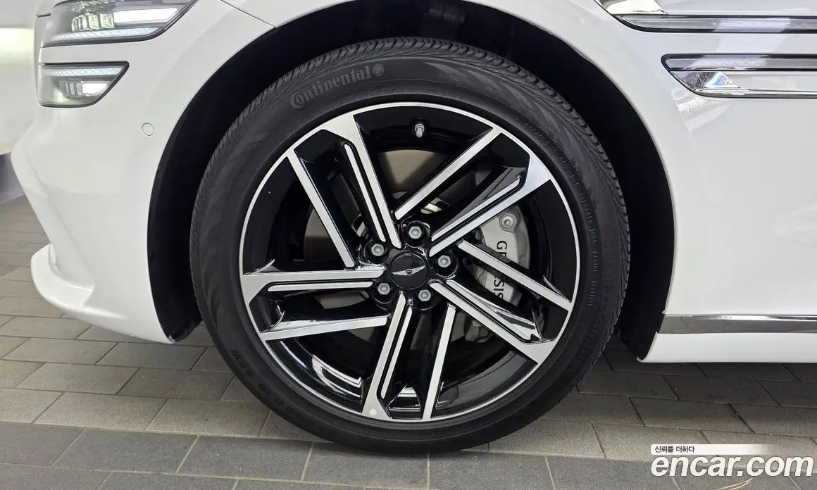 Genesis G80 2024 2.5 автомат (гидро), фото 5