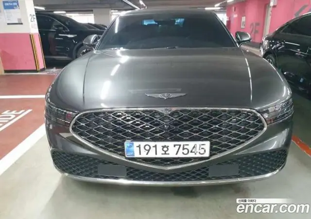 Genesis G90, 2023, 72 397 км