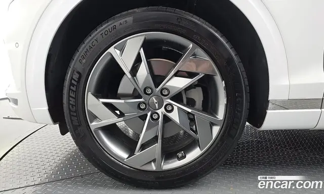 Genesis GV70 2022 2.2 автомат (гидро), миниатюра 5