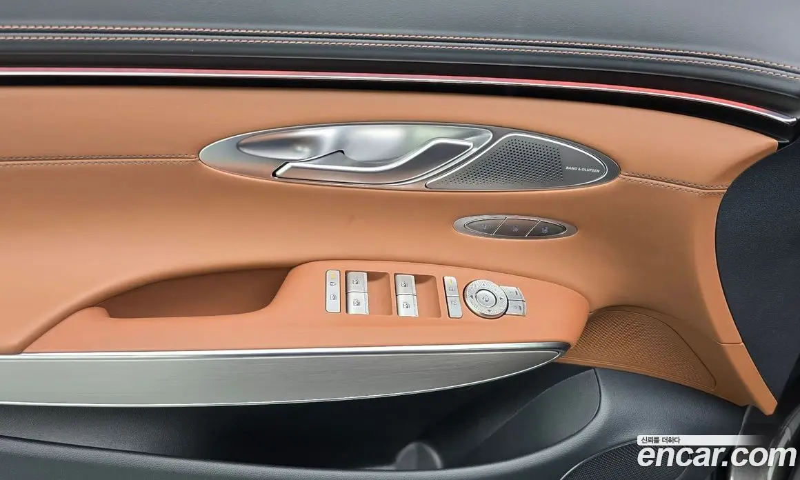 Genesis GV70 2024 2.5 автомат (гидро), фото 23