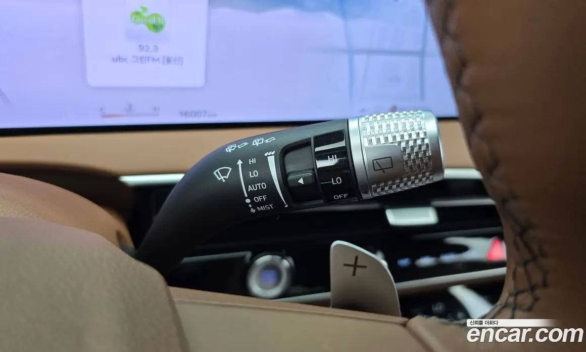 Genesis GV70 2024 2.5 автомат (гидро), фото 26