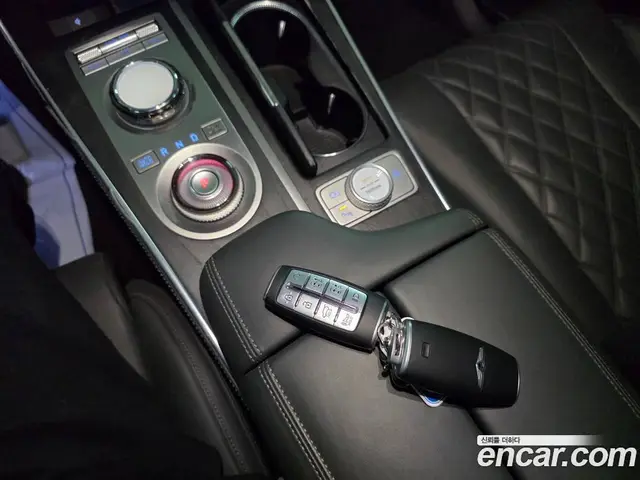 Genesis GV80 2023 2.5 автомат (гидро), миниатюра 11