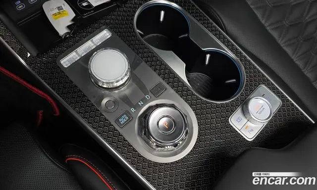 Genesis GV80 2024 2.5 автомат (гидро), миниатюра 11