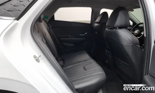 Hyundai Avante 2023 1.6 автомат (гидро), миниатюра 11