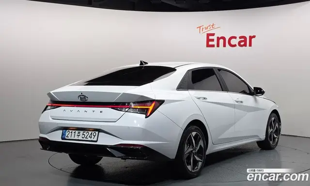 Hyundai Avante 2023 1.6 автомат (гидро), миниатюра 2