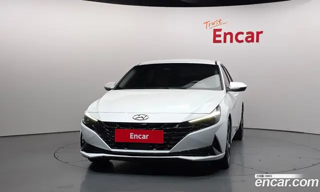 Hyundai Avante 2023 1.6 автомат (гидро), миниатюра 3