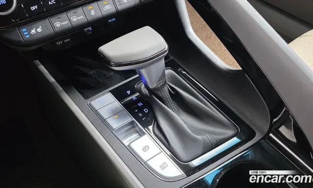 Hyundai Avante 2023 1.6 автомат (гидро), миниатюра 9