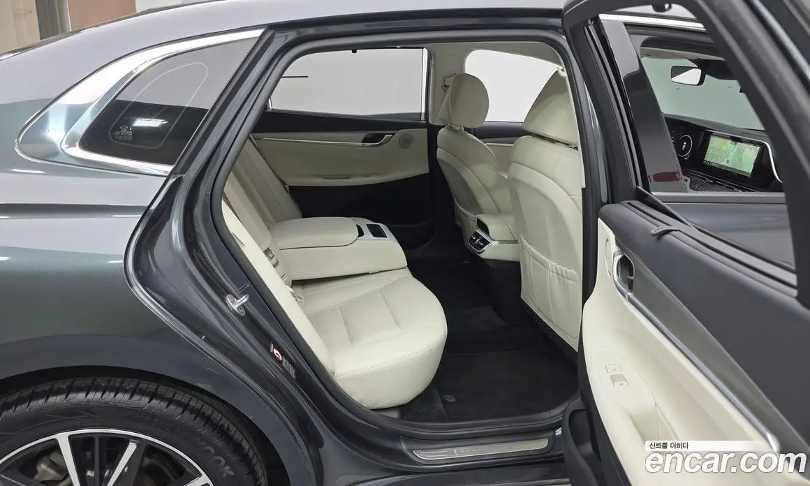 Hyundai Grandeur 2022 2.5 автомат (гидро), фото 11
