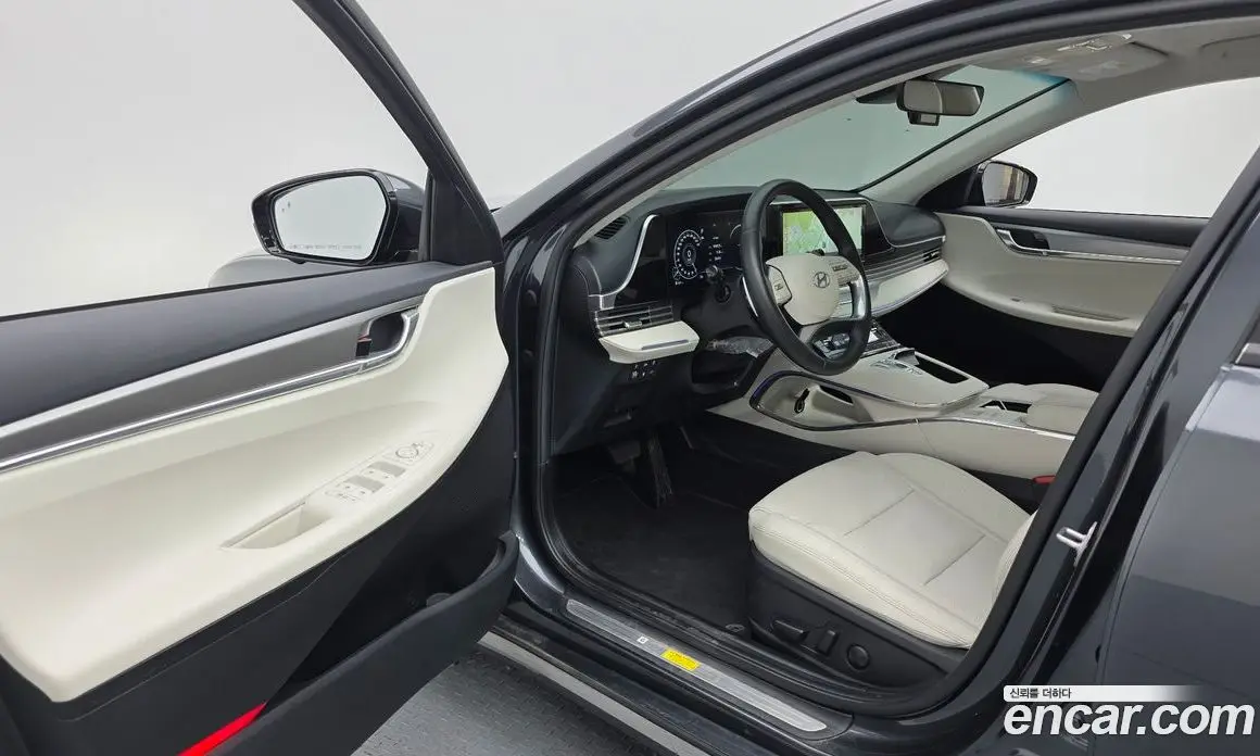 Hyundai Grandeur 2022 2.5 автомат (гидро), фото 10