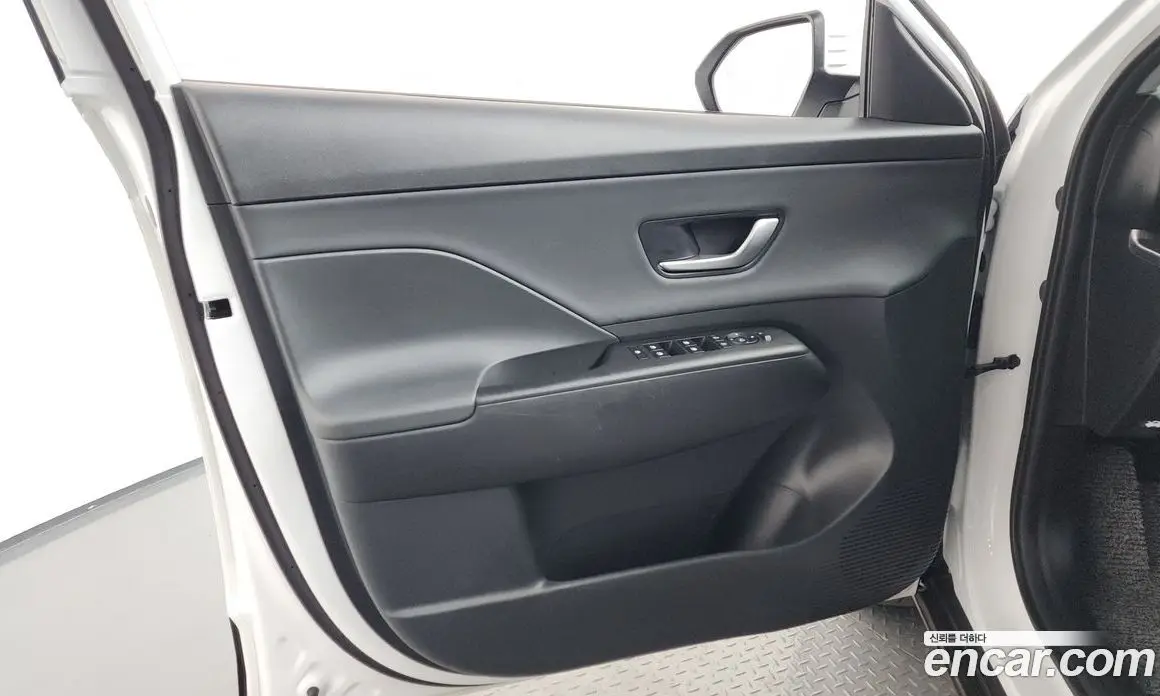 Hyundai Kona 2025 1.6 автомат (гидро), фото 14