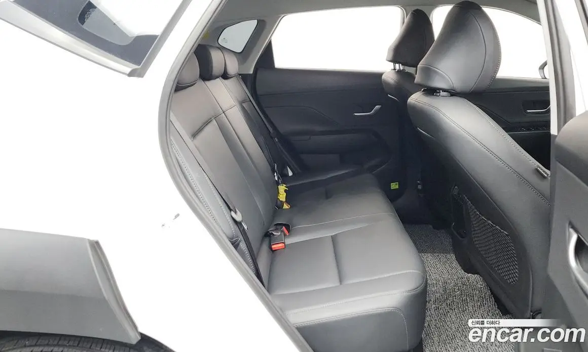 Hyundai Kona 2025 1.6 автомат (гидро), фото 17