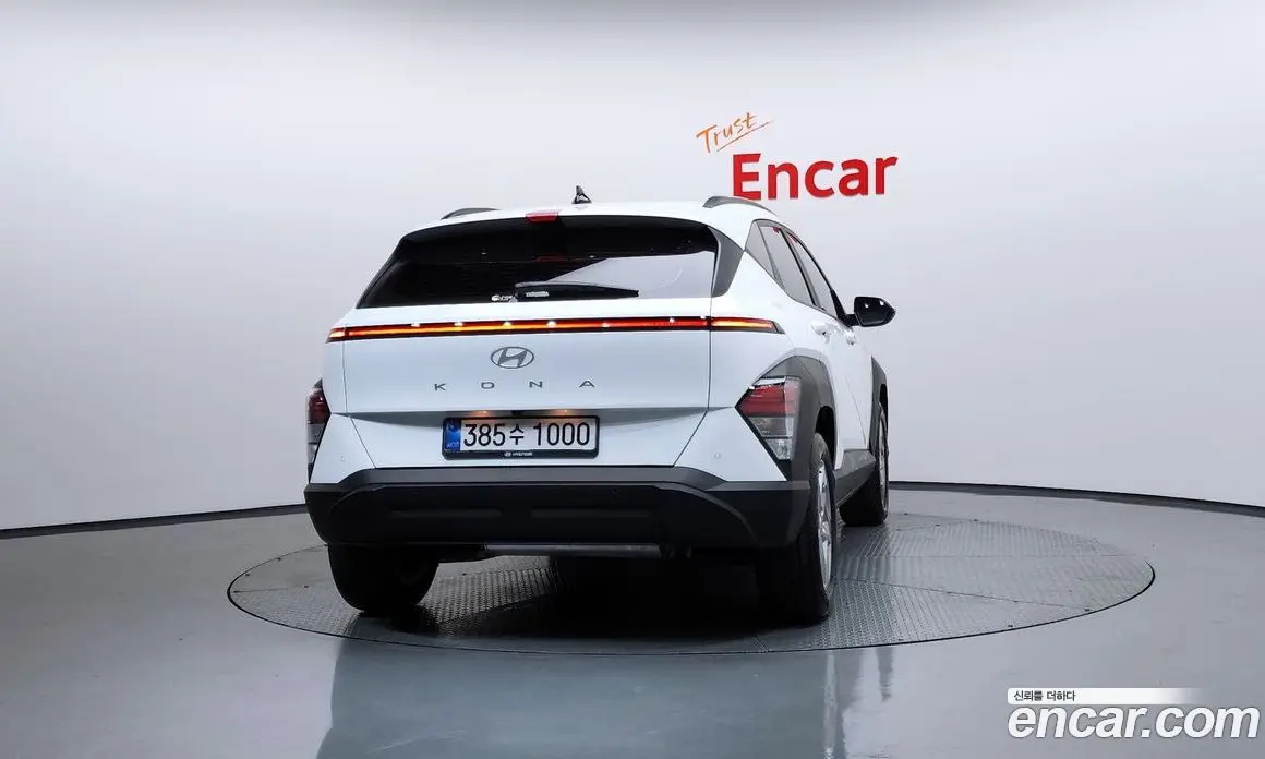 Hyundai Kona 2025 1.6 автомат (гидро), фото 4