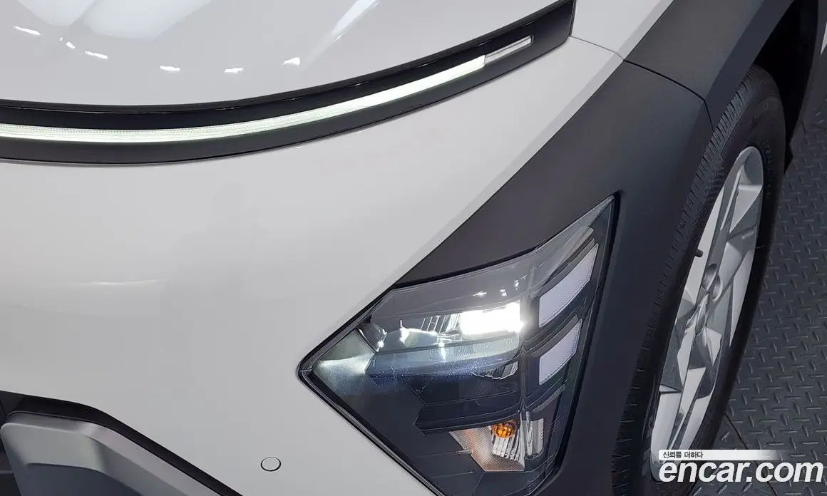 Hyundai Kona 2025 1.6 автомат (гидро), фото 8
