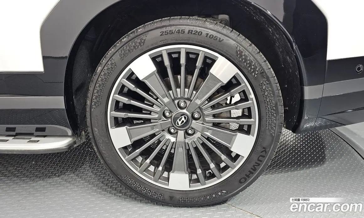Hyundai Santa Fe 2023 1.6 автомат (гидро), фото 5