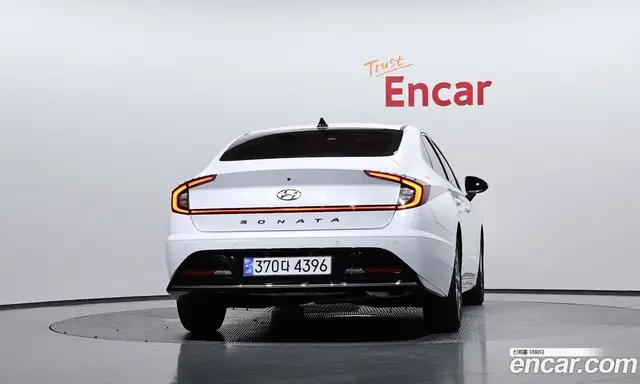 Hyundai Sonata 2022 2.0 автомат (гидро), миниатюра 4