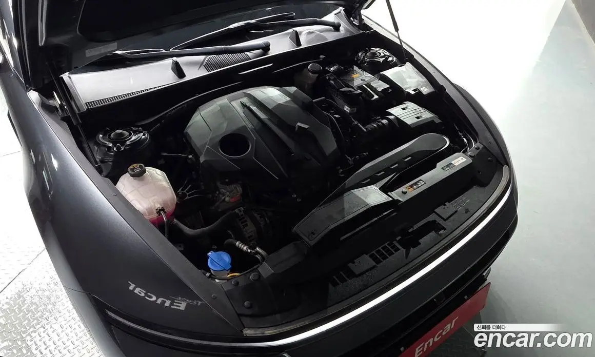 Hyundai Sonata 2023 2.0 автомат (гидро), фото 6