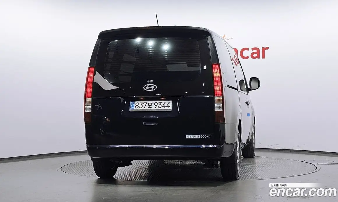 Hyundai Staria 2024 1.6 автомат (гидро), фото 4
