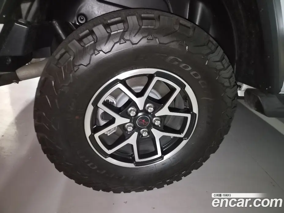 Jeep Wrangler 2025 2.0 автомат (гидро), фото 15