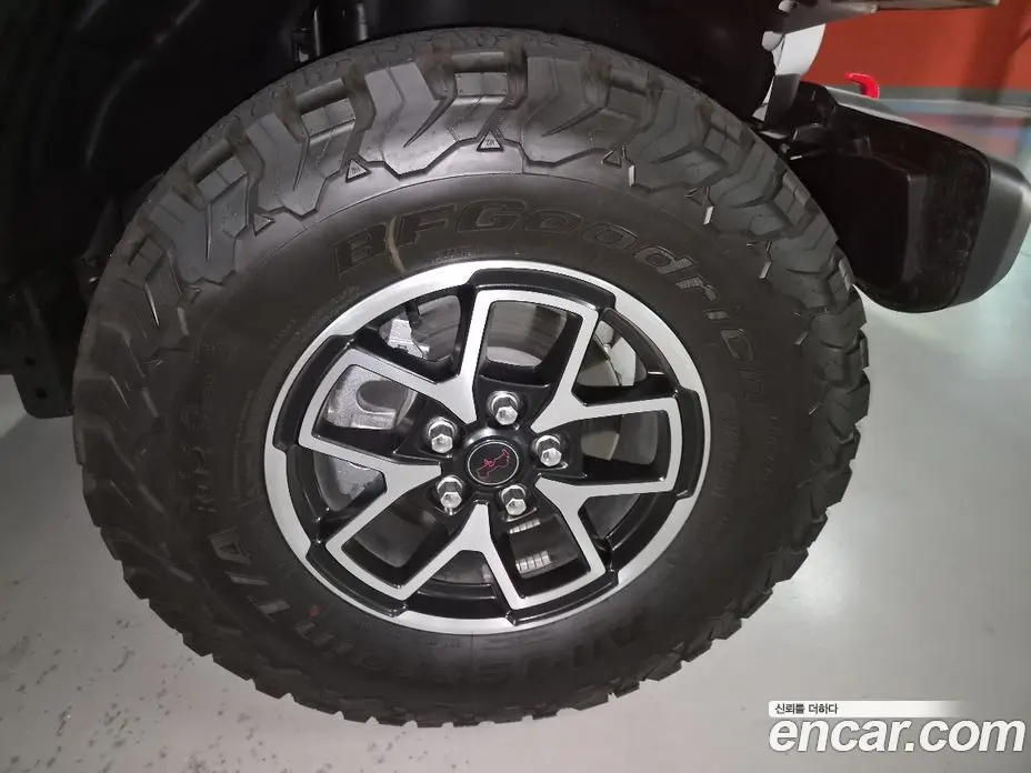 Jeep Wrangler 2025 2.0 автомат (гидро), фото 16