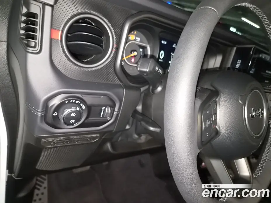 Jeep Wrangler 2025 2.0 автомат (гидро), фото 20