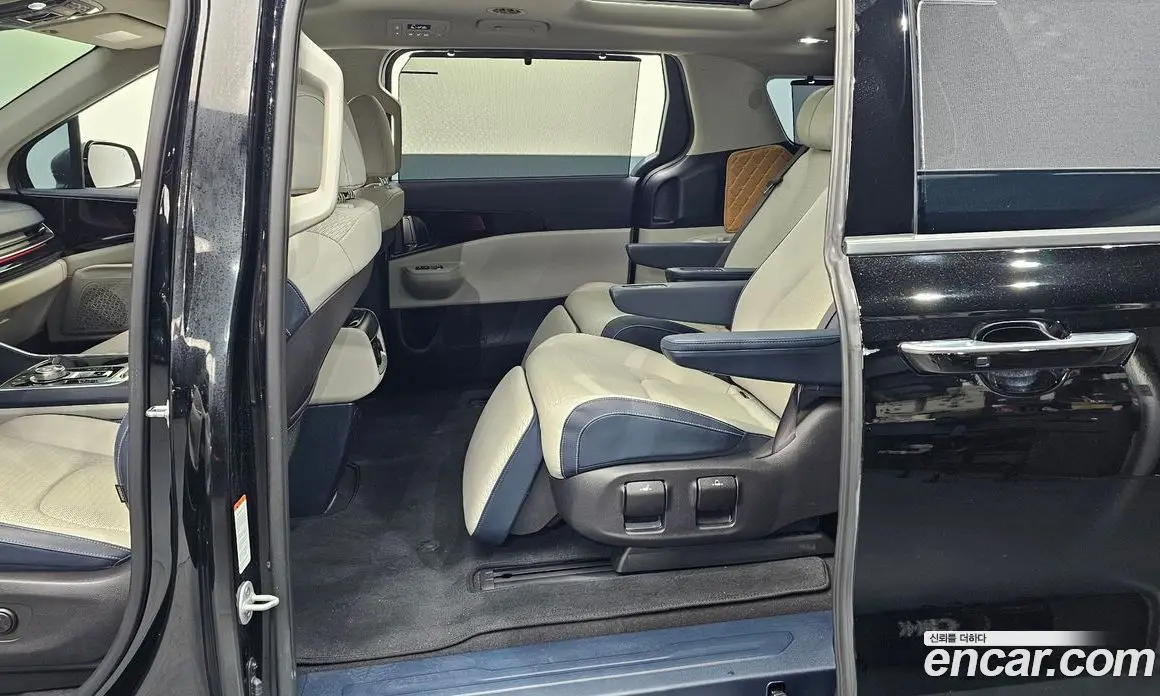 Kia Carnival 2024 1.6 автомат (гидро), фото 16