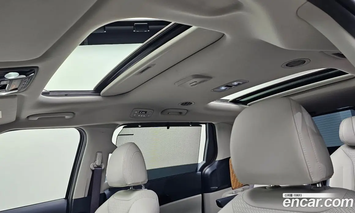 Kia Carnival 2024 1.6 автомат (гидро), фото 25