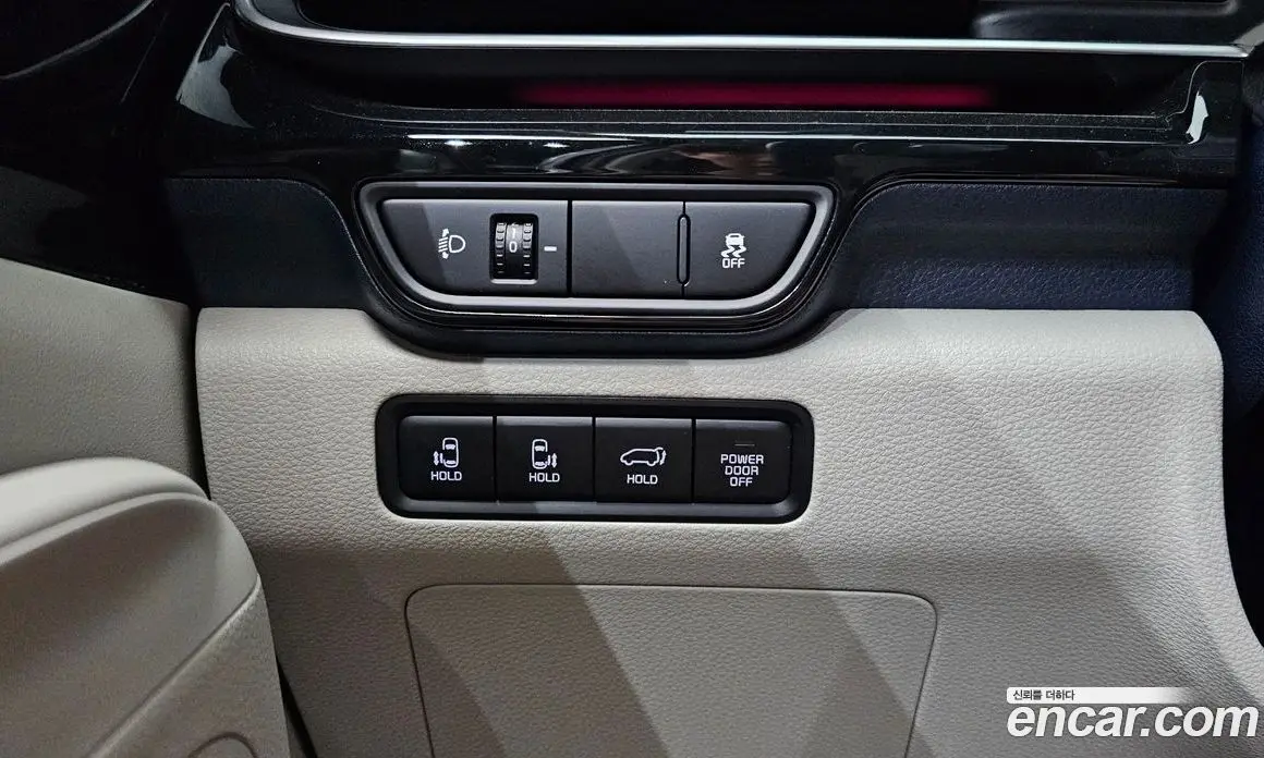 Kia Carnival 2024 1.6 автомат (гидро), фото 30