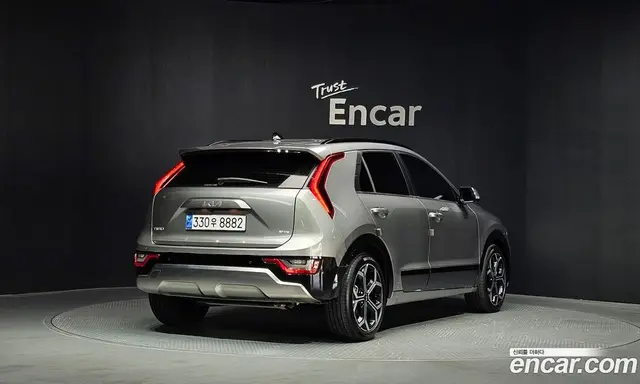 Kia Niro 2022 1.6 автомат (гидро), миниатюра 2