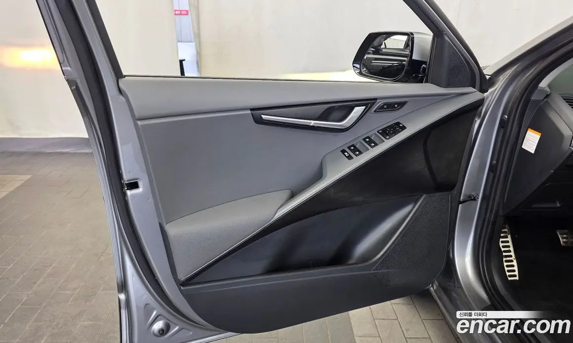 Kia Niro 2022 1.6 автомат (гидро), фото 14