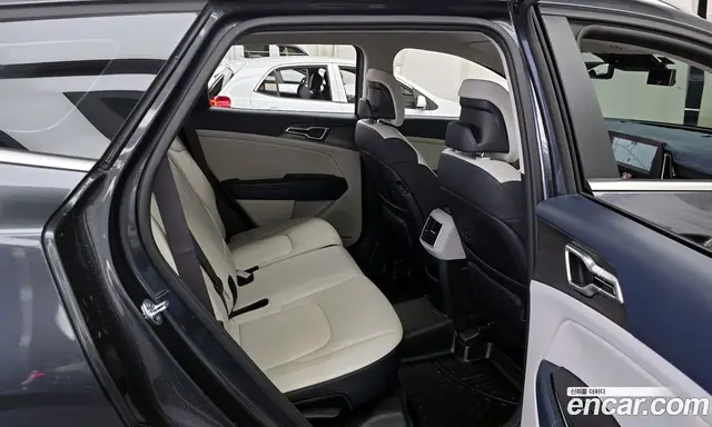 Kia Sportage 2023 1.6 автомат (гидро), миниатюра 12