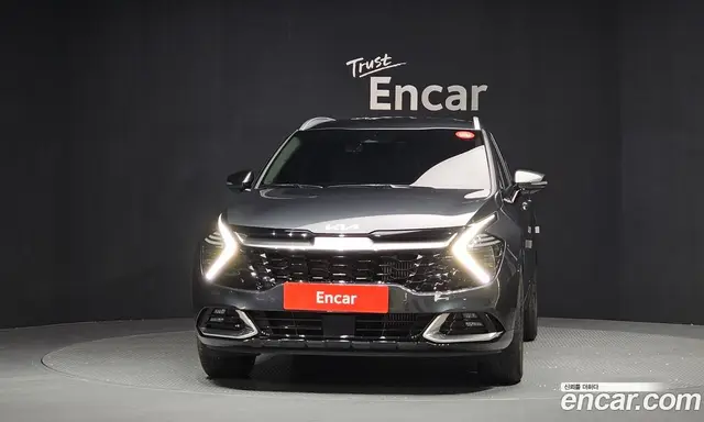 Kia Sportage 2023 1.6 автомат (гидро), миниатюра 3