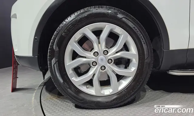Land Rover Discovery 2019 2.0 автомат (гидро), миниатюра 5