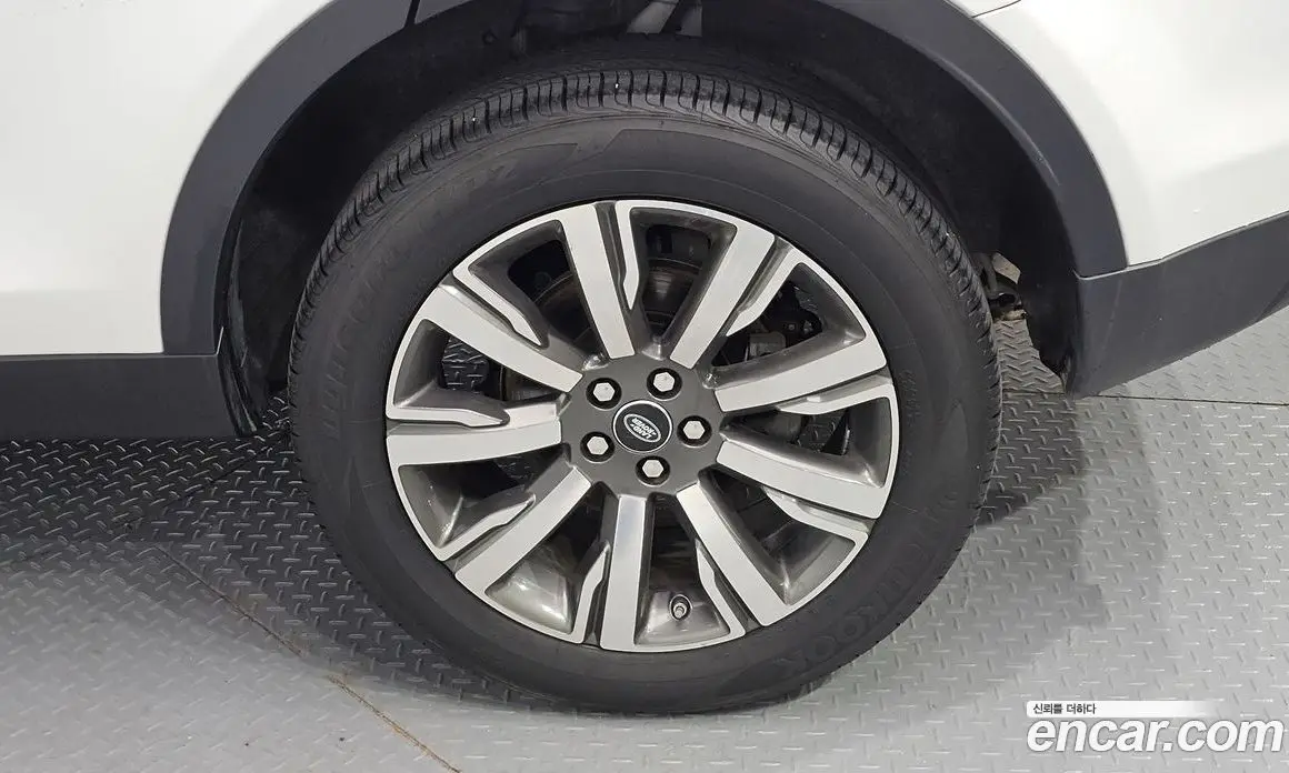 Land Rover Discovery Sport 2018 2.0 автомат (гидро), фото 7