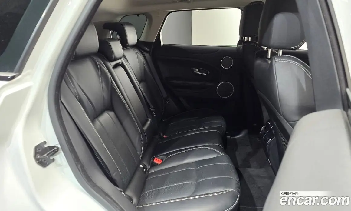 Land Rover Range Rover Evoque 2016 2.0 автомат (гидро), фото 11