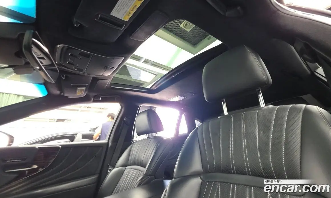 Lexus LS 2018 3.5 автомат (гидро), фото 18 Lexus LS 2018 3.5 автомат (гидро), фото 18