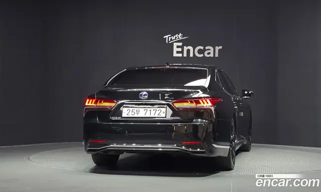 Lexus LS 2018 3.5 автомат (гидро), миниатюра 4 Lexus LS 2018 3.5 автомат (гидро), миниатюра 4