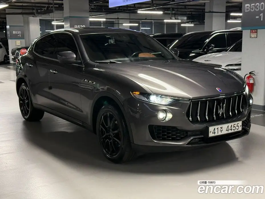 Maserati Levante 2016 3.0 автомат (гидро), фото 2 Maserati Levante 2016 3.0 автомат (гидро), фото 2